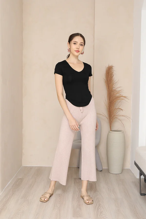 Essential As Ever Curve Hem Tee Black