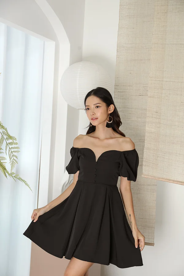 Fluttering Feelings Bubbled Sleeves Dress Black