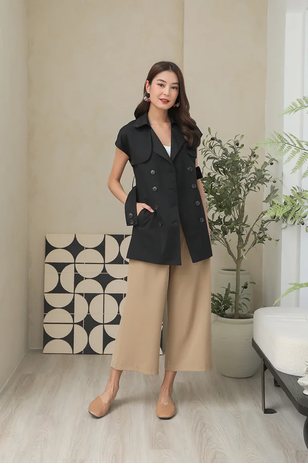 Safari Trademark Trench Coat Black