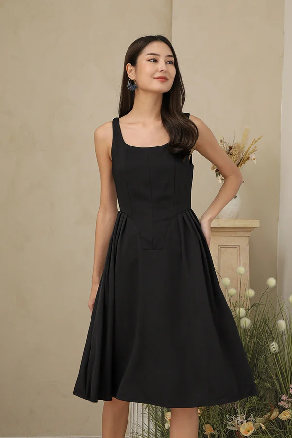 Pleated Poster Child Corset Seams Midi Dress Black