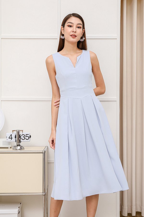 Classic Example Pleated Midi Dress Lilac Grey