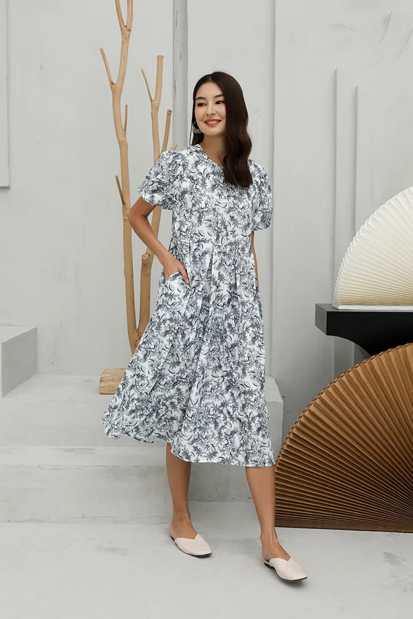 Porcelain Pageantry Pleats Midi Dress