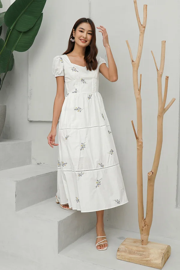 Broderie Heroine Motifs Lattice Tiers Midi Dress White