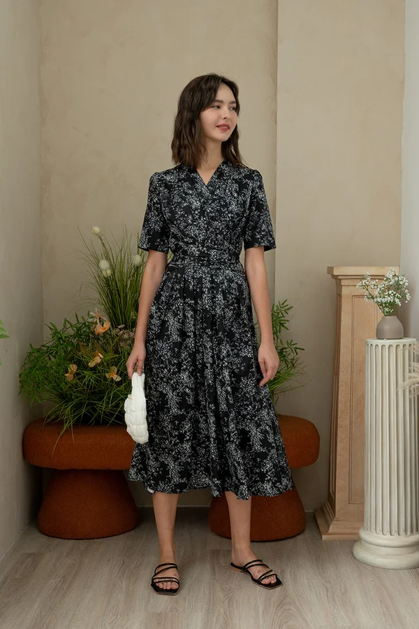 Toile Botanica Abstracts Wrap Cross Front Pleated Midi Dress Black