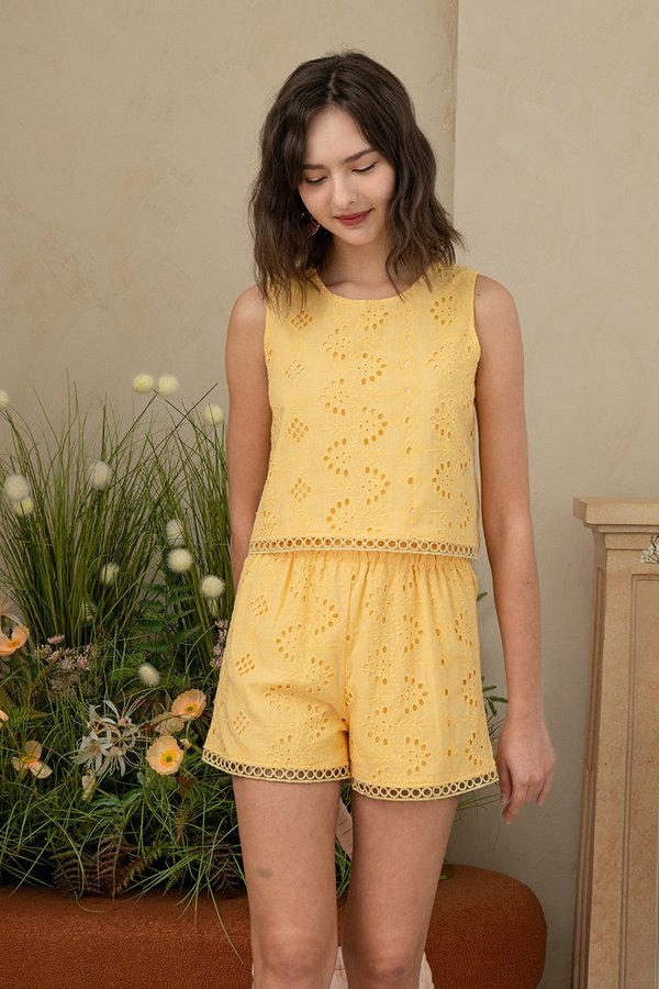Crochet Meets Lace Edging Broderie Shorts Yellow