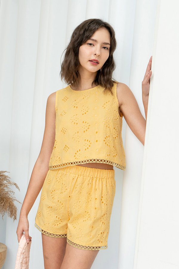 Crochet Meets Lace Edging Broderie Shorts Yellow