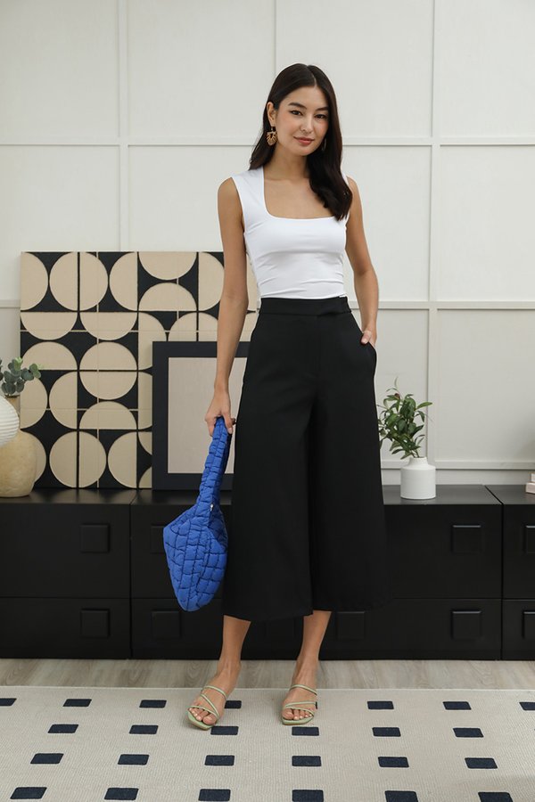 Lush and Lofty Side Tab Culottes Black