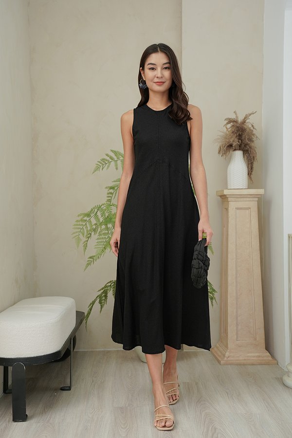 Trapeze Escapades Tent Maxi Dress Black