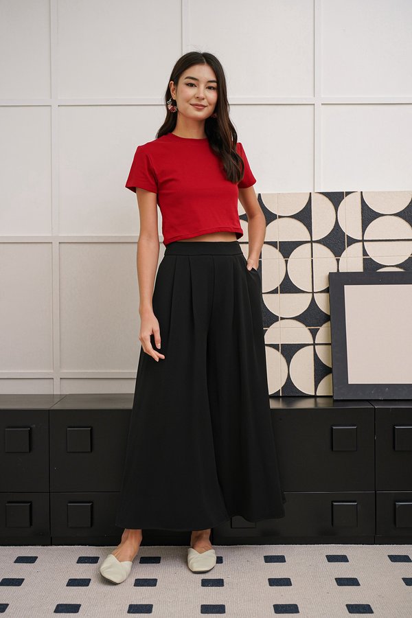 Strides of Confidence Pleated Culotte Palazzo Pants Black