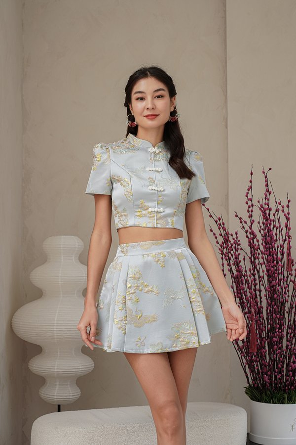 Treasured Porcelain Vase Silk Embroidery Qipao Top Blue