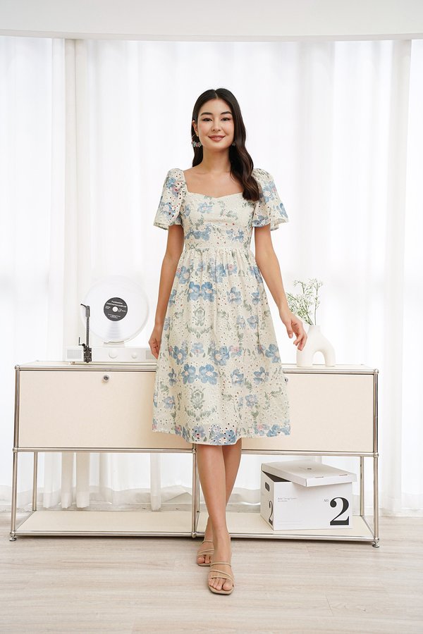 Serendipitous Spin Broderie Florals Midi Dress Blue