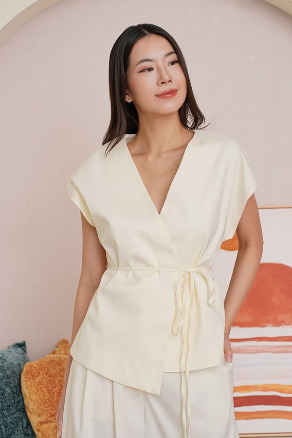 Unparalleled Parity Wrap Vest Tunic Top Tofu