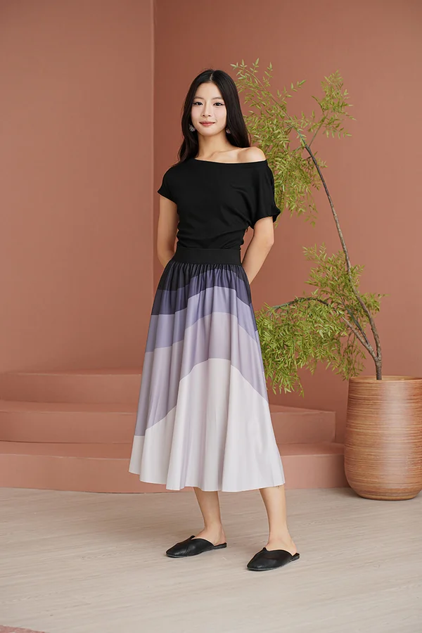 Misty Mountains Mural Ombre Pleated Midi Skirt Blue