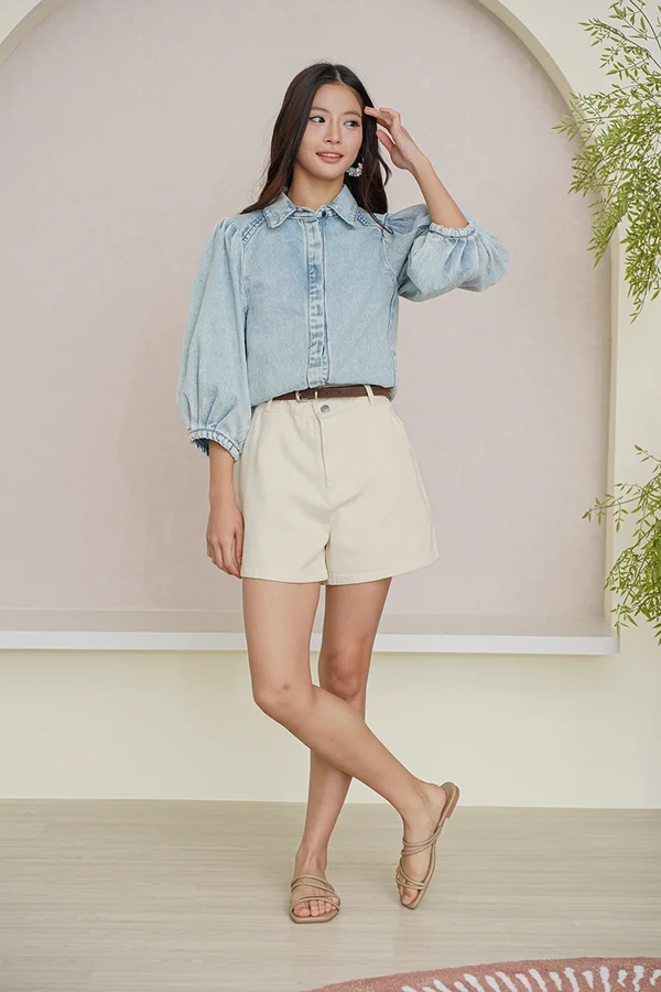 Bag That Waistline Paperbag Denim Shorts Ecru