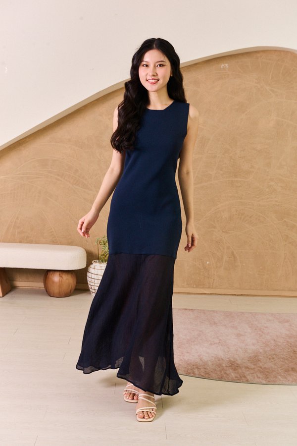 Plisado Soleil Combined Knit Maxi Dress Navy Blue