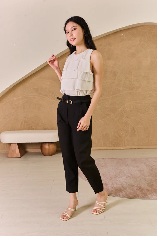 Discerning Fit Tapered Pants Black