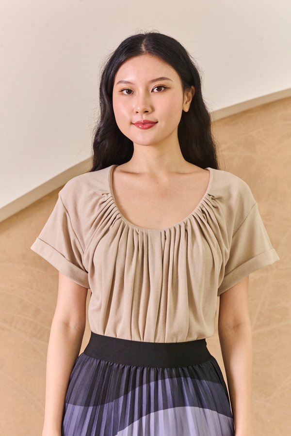 Gathers Grail Cuffed Tee Khaki