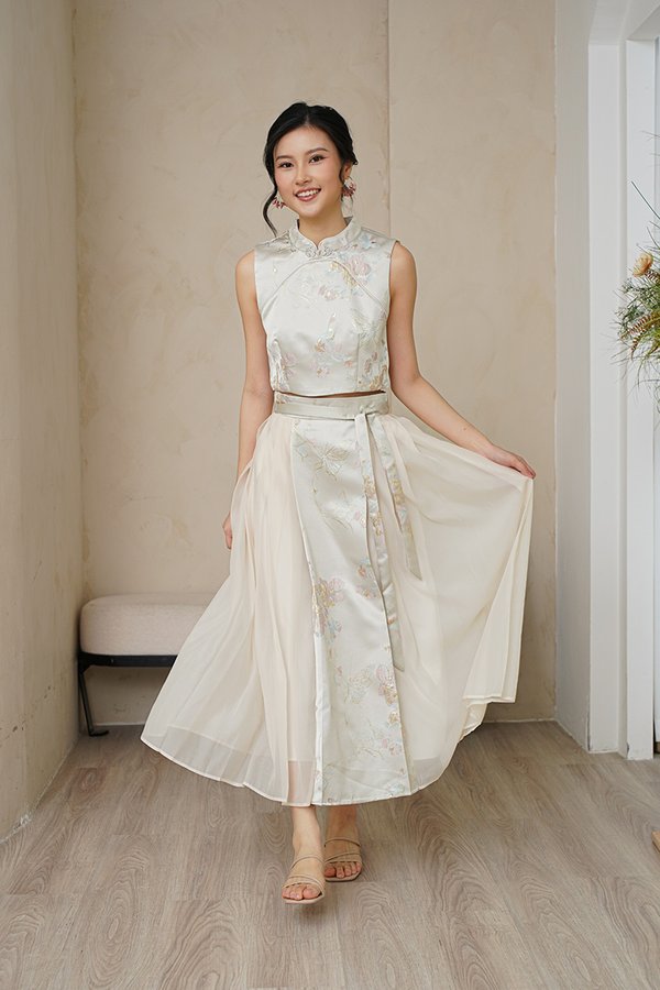 FairyTulle Realm Silk Pleated Horse Face Skirt Cream