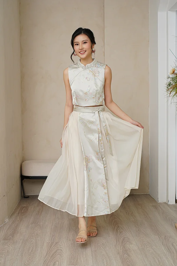 FairyTulle Realm Silk Pleated Horse Face Skirt Cream