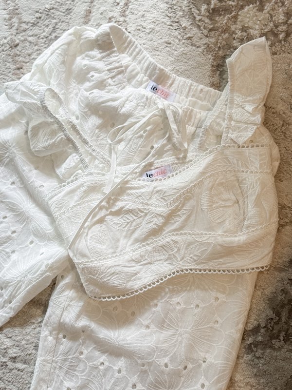 Bali Boheme Broderies Flutter Crop Top