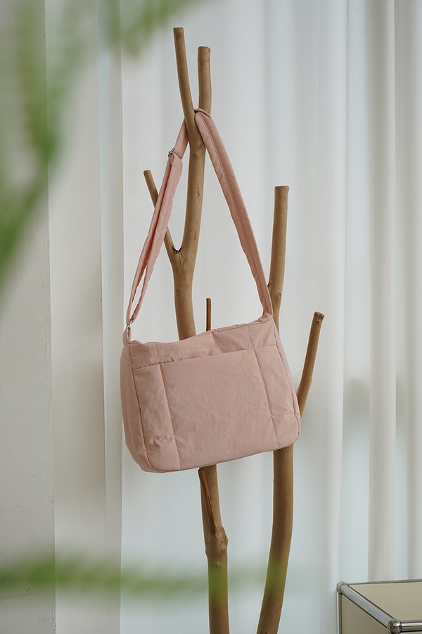 Puffer Plaudits Padded Crossbody Bag Pink
