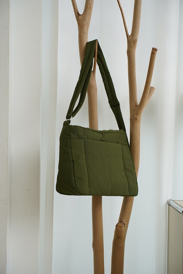 Puffer Plaudits Padded Crossbody Bag Green