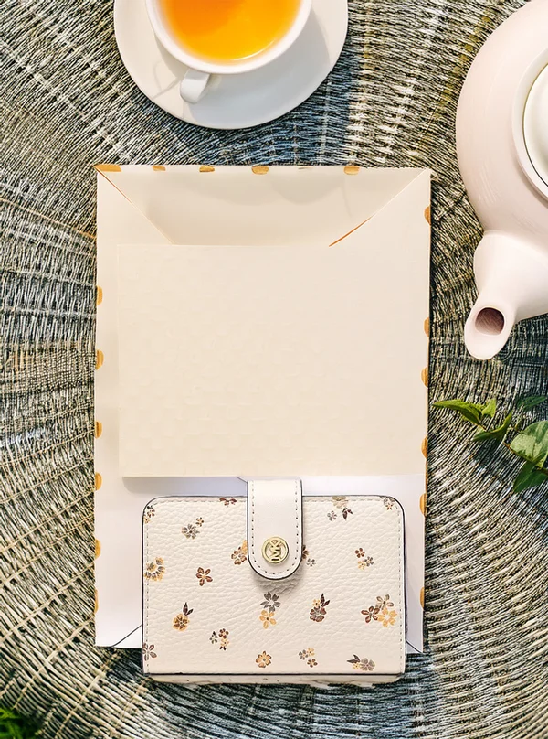 Michael Kors Small Floral Printed Wallet Light Cream