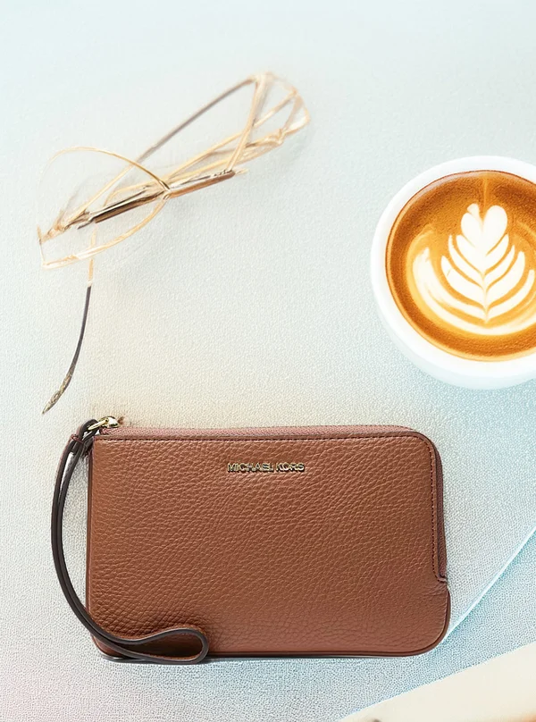 Michael Kors Small Wristlet Luggage