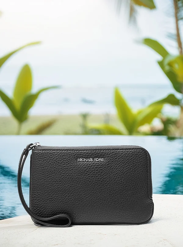 Michael Kors Small Wristlet Black