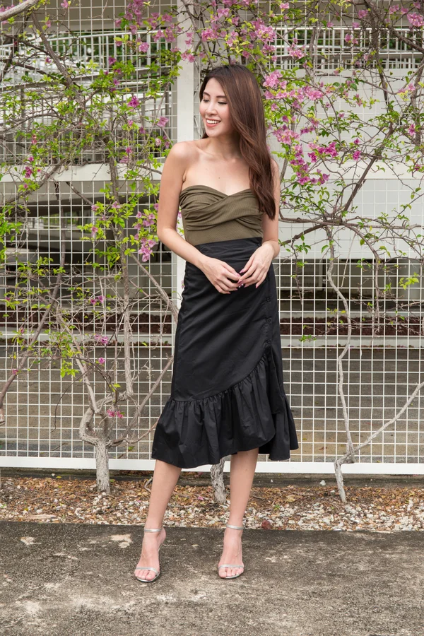 Waterfall Waves Ruffle Midi Skirt Black