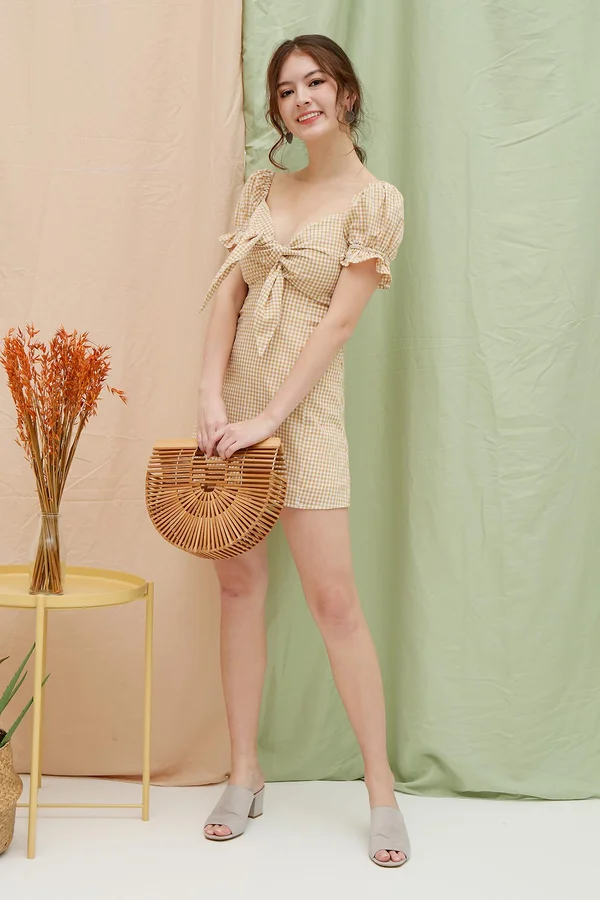 A Gingham Sweetheart Tie Bust Dress Ecru