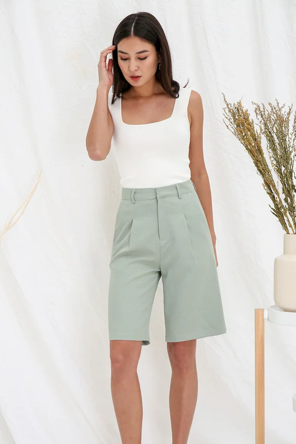 Seamlessly Angled Knit Top White
