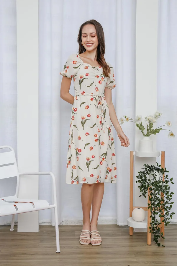 Put Tulips Together Ruched Midi Dress