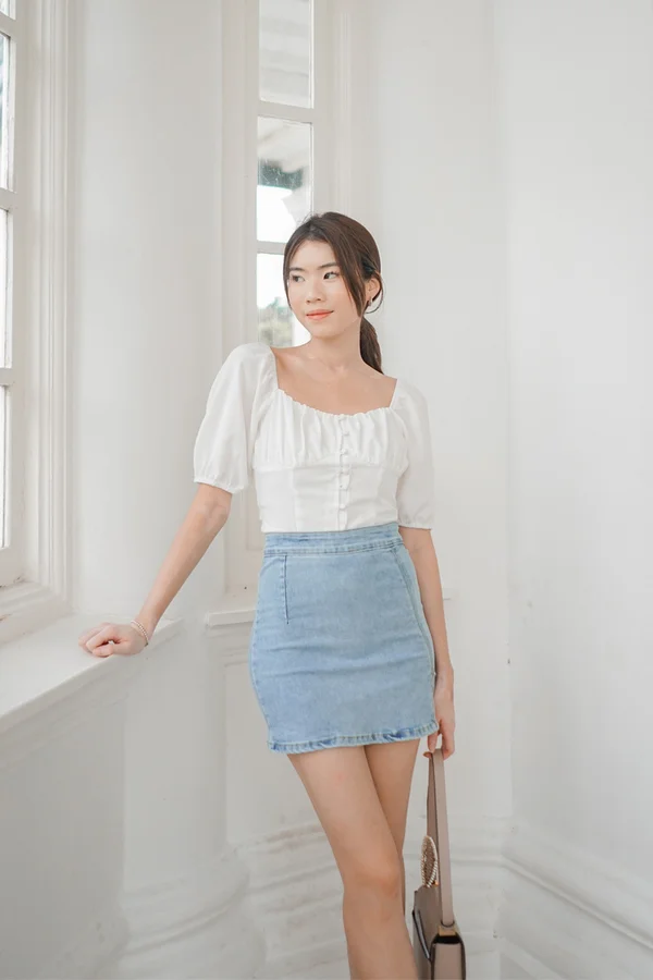 Begin Here in Buttons Slim Blouson Top