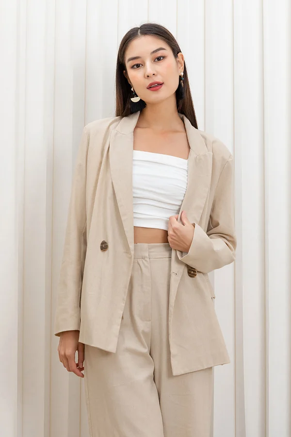 Affluent Confidence Linen Blazer Suit
