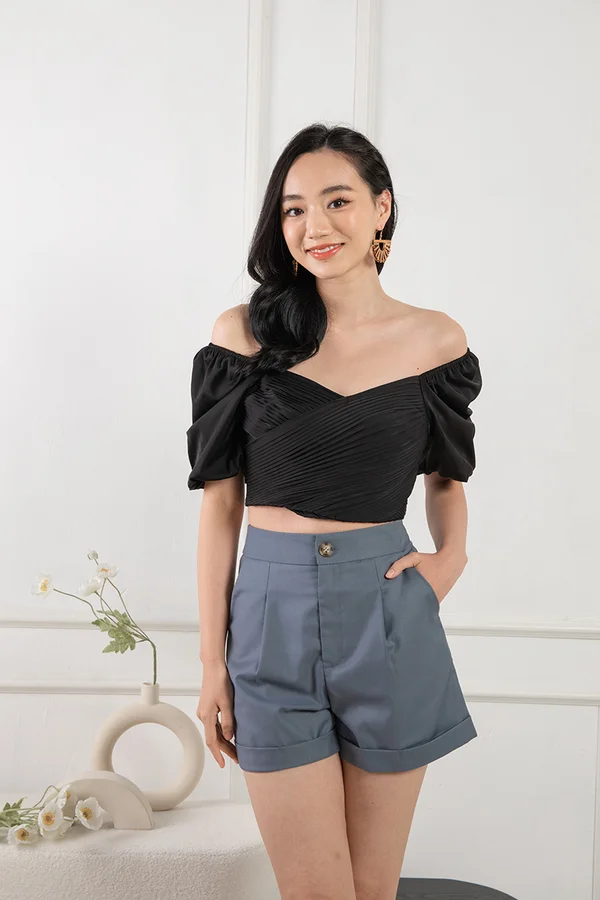 Upbeat Pleats Puff Sleeve Crop Top Black