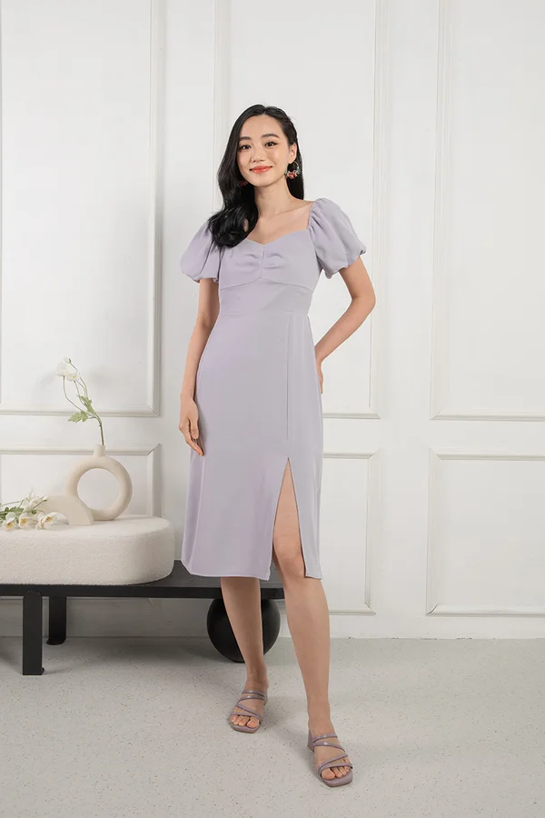 Frontrunner in Sleek Ruch Midi Dress Lilac
