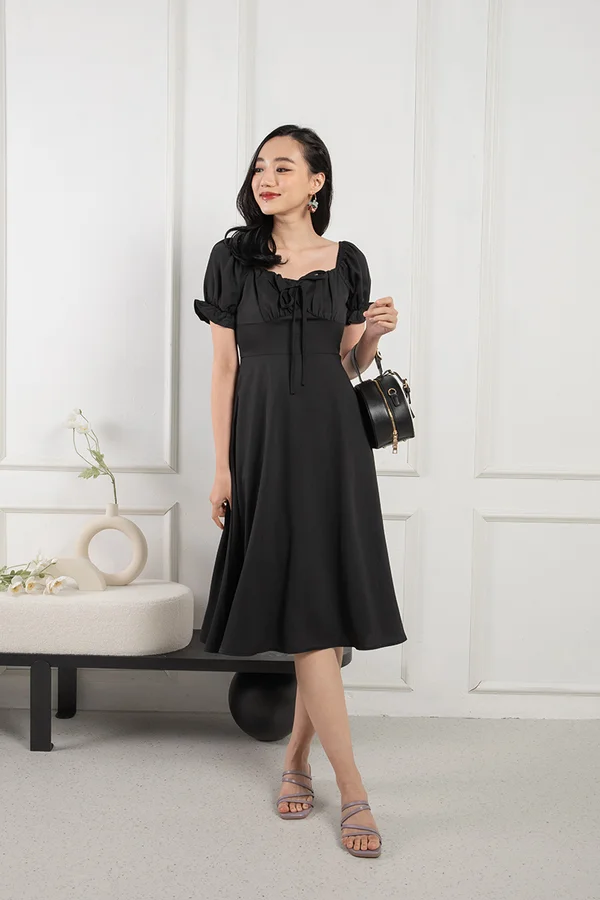 Wishes under the Windowsill Shirred Midi Dress Black
