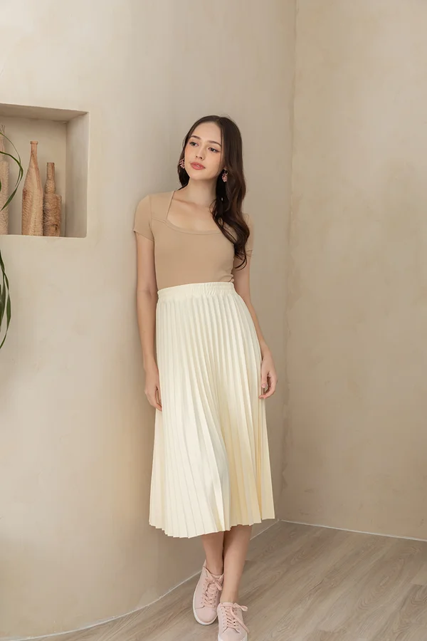 Permanence of Fall Pleat Midi Skirt Cream