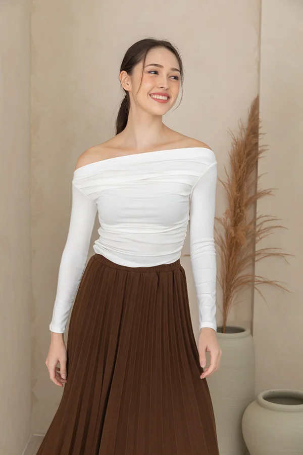 Slant Precision Pleated Gathered Top White
