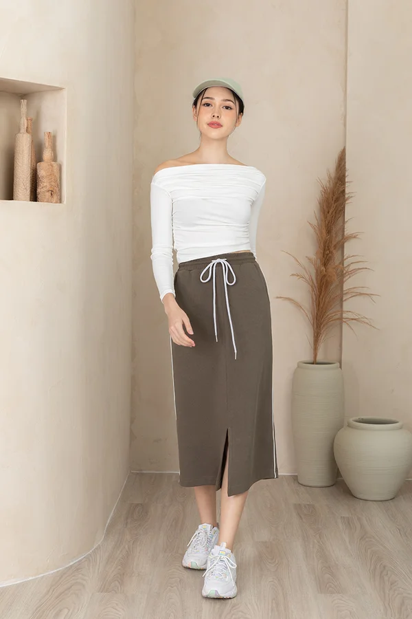 Spin on Sportswear Drawstring Pocket Midi Skirt Khaki Green