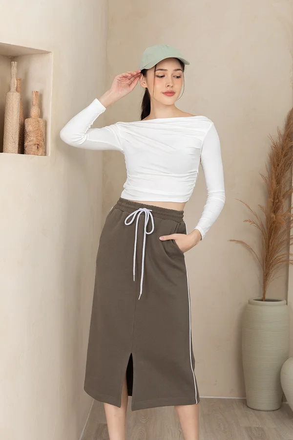 Spin on Sportswear Drawstring Pocket Midi Skirt Khaki Green