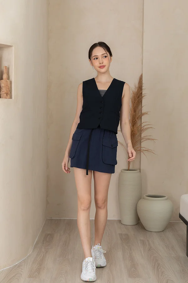 Cargo Comeback Flap Pocket Buckle Skirt Navy Blue