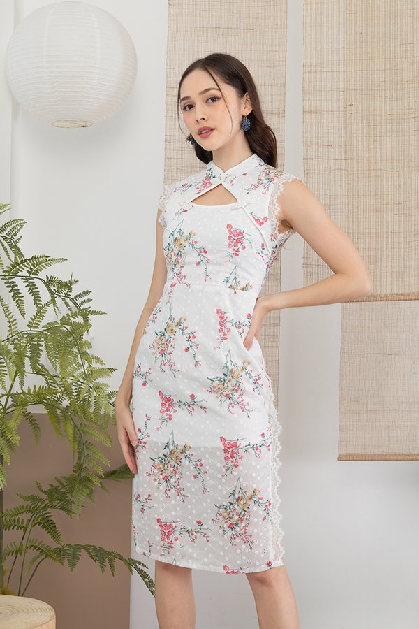 Beauty and the Bees Broderie Lace Trimmed Cheongsam Midi Dress Pink