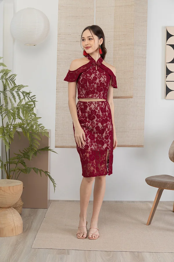 Orient Cape Splendour Lace Slit Skirt Burgundy Red